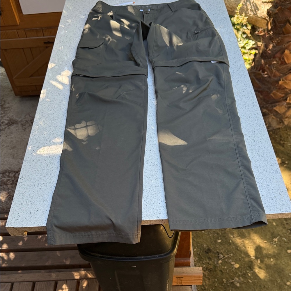 Men's Columbia zip-off leg Pants